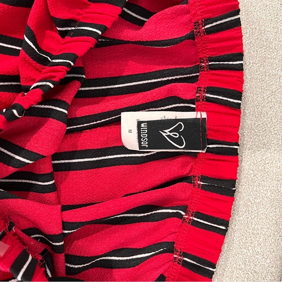 Windsor Flowy Off Shoulder Top - Picture 3 of 4